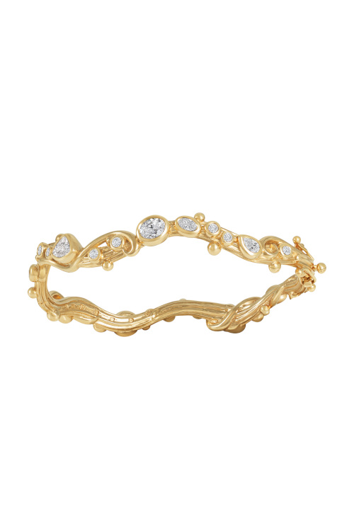 Gold bangle