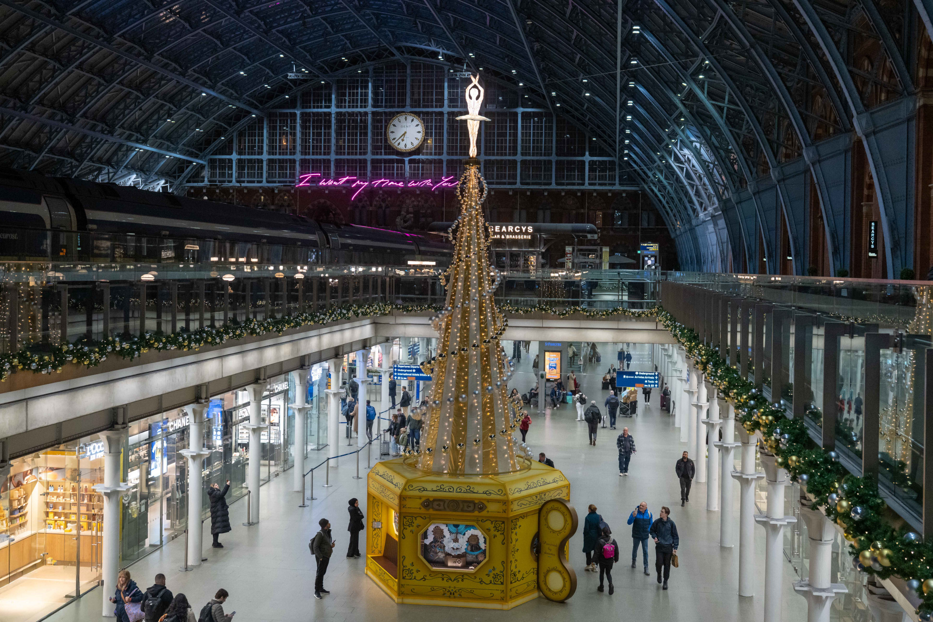 St Pancras International Christmas Tree