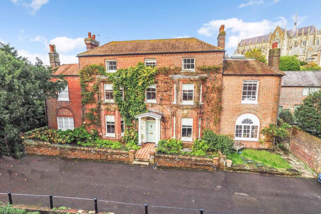 Double-fronted red brick Georgian townhouse