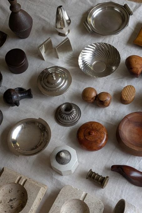 Silverware and wooden bowls