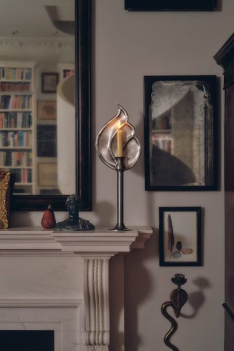 Walls with mirrors and artworks