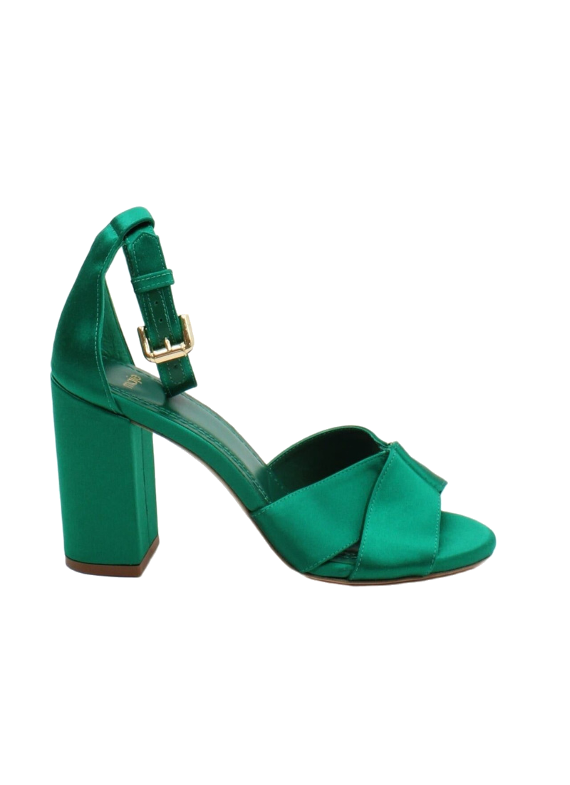 Green heel shoe