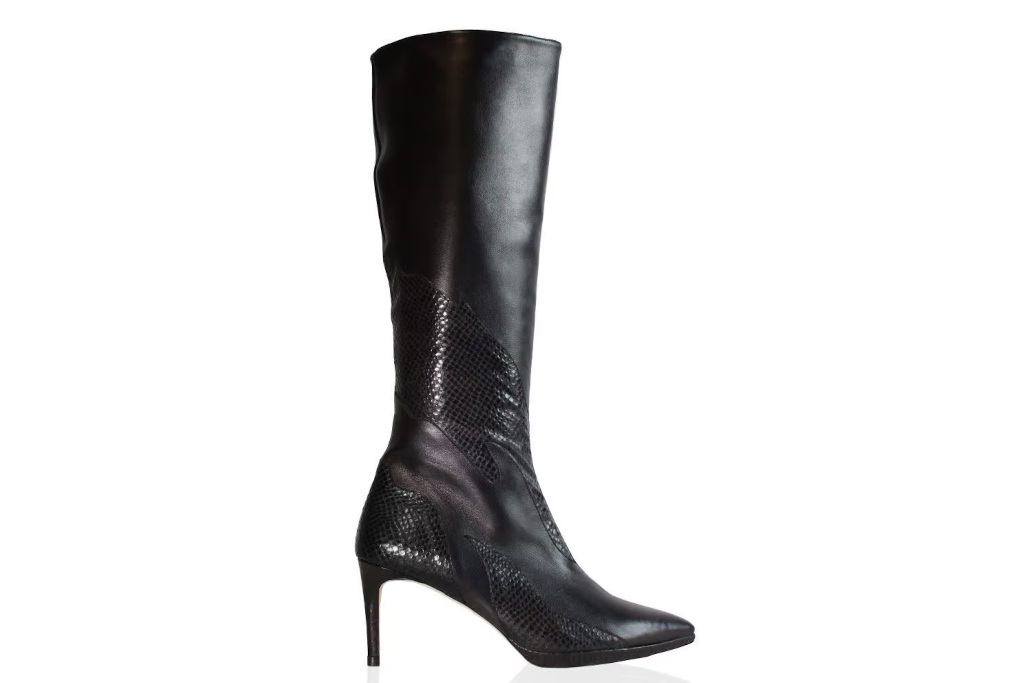 Black boot