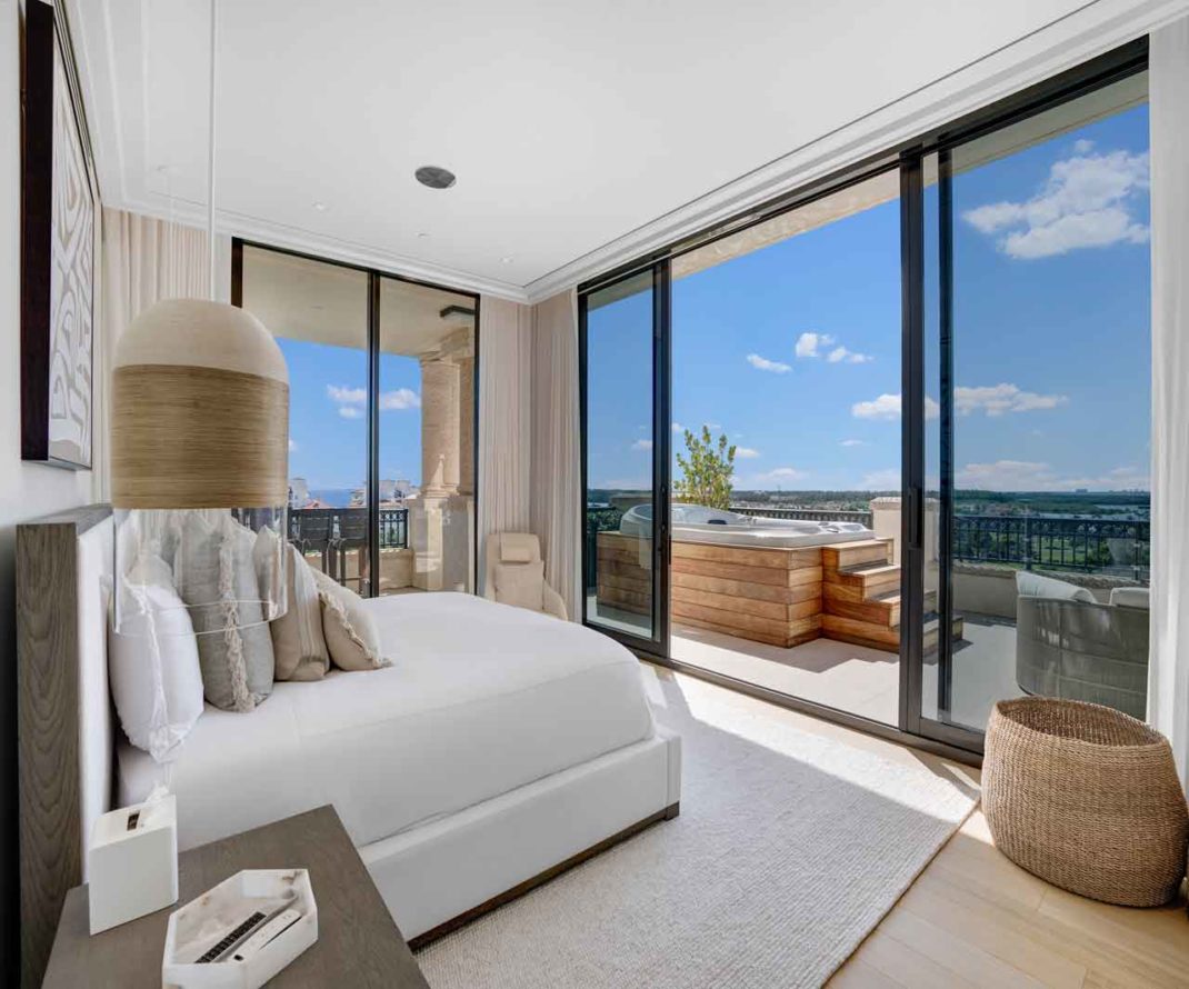 Top Luxury Townhouse Penthouses With Private Water Feature Visuals ...