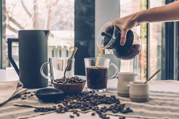 Coffee machine and cup