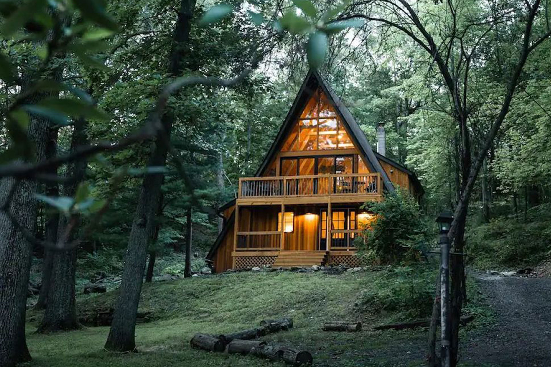 Log cabin in upstate New York