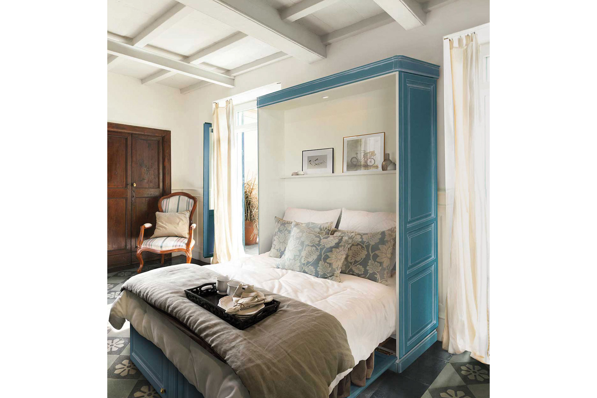 Period style transforming wallbed