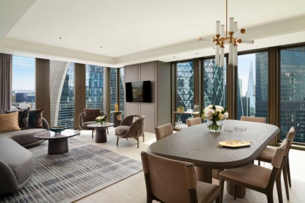 Pan Pacific London Suite