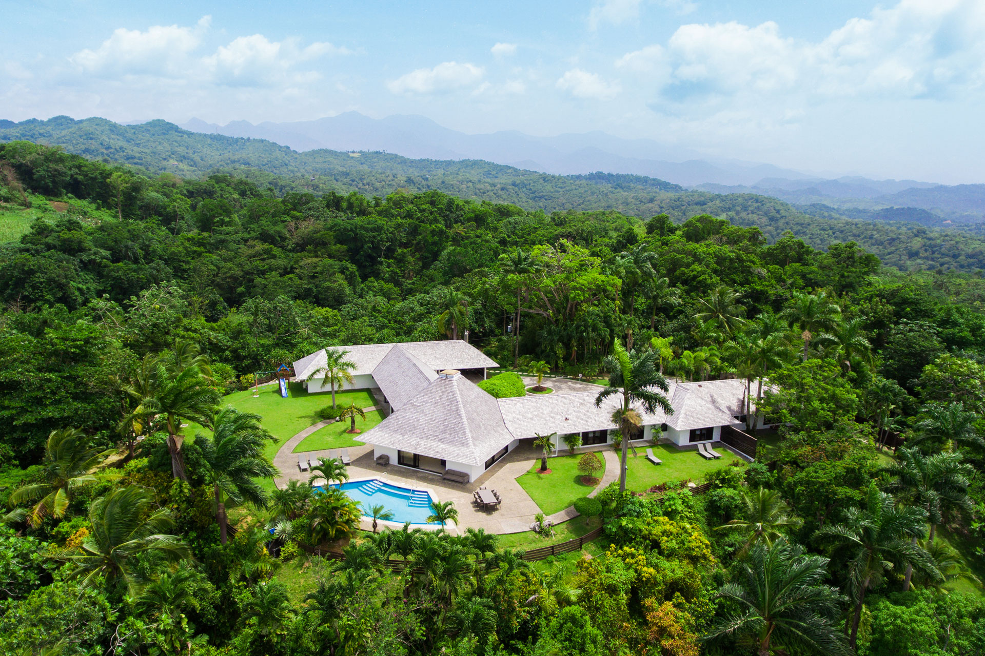 A Magical Rainforest Retreat: Geejam Hotel – Review