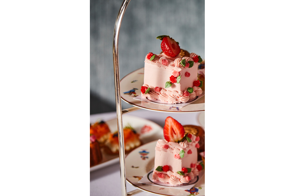 Pink cake