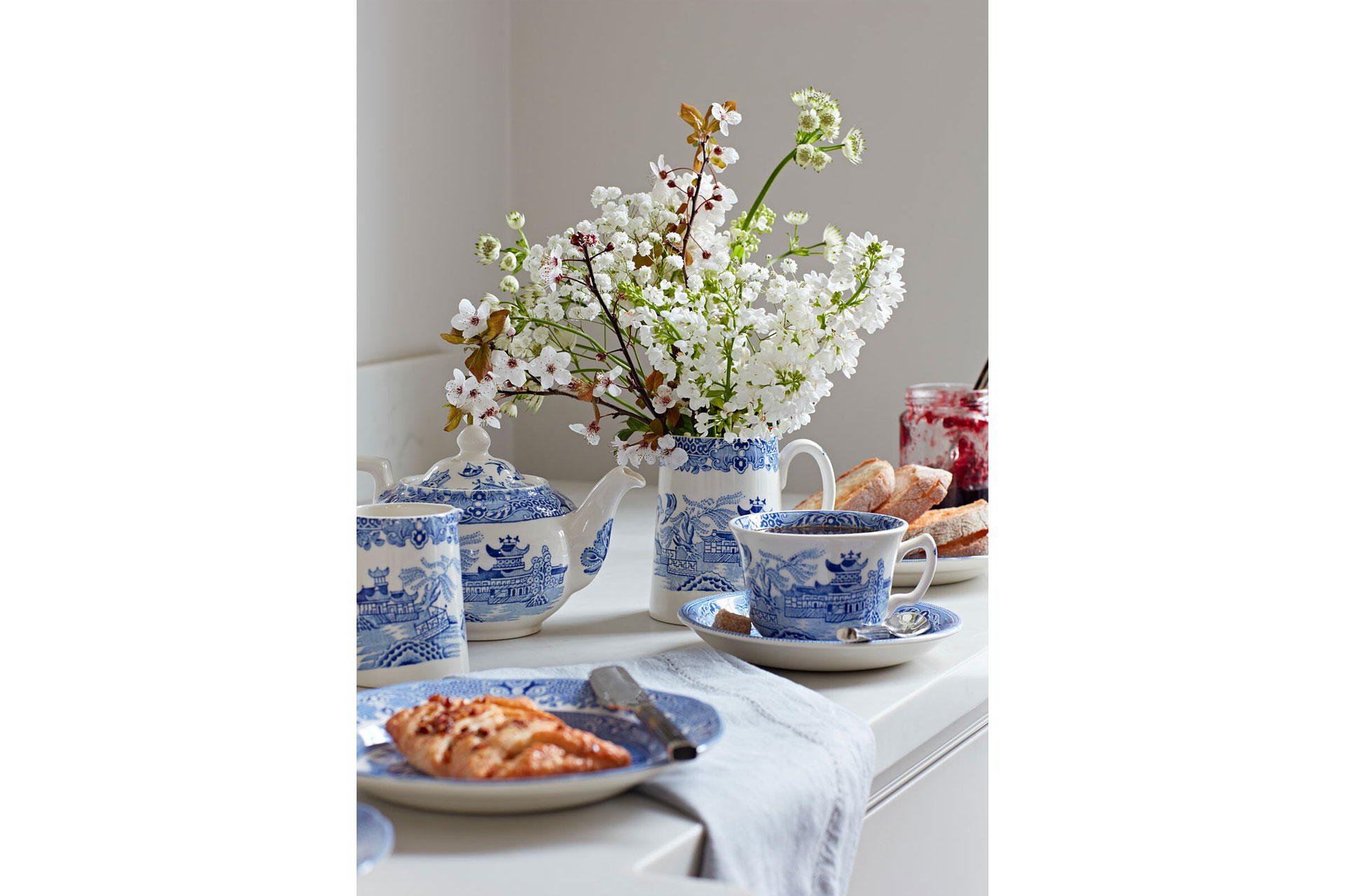 Burleigh blue willow collection