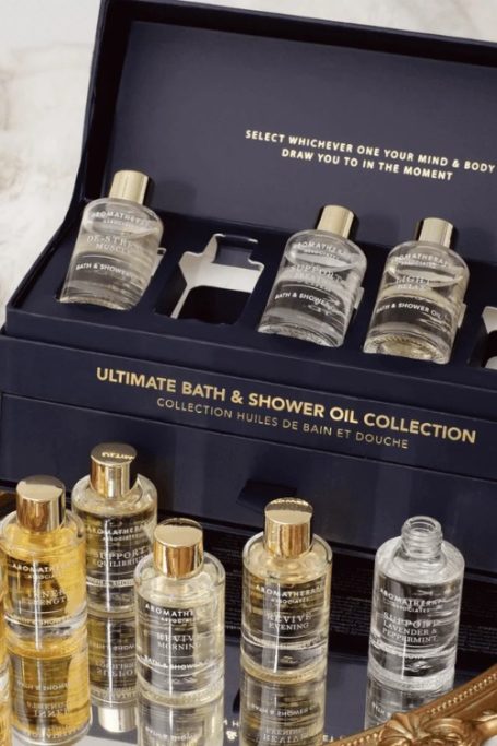 Bath and body gift set from British B Corp beauty brand Aromatherapy Associates