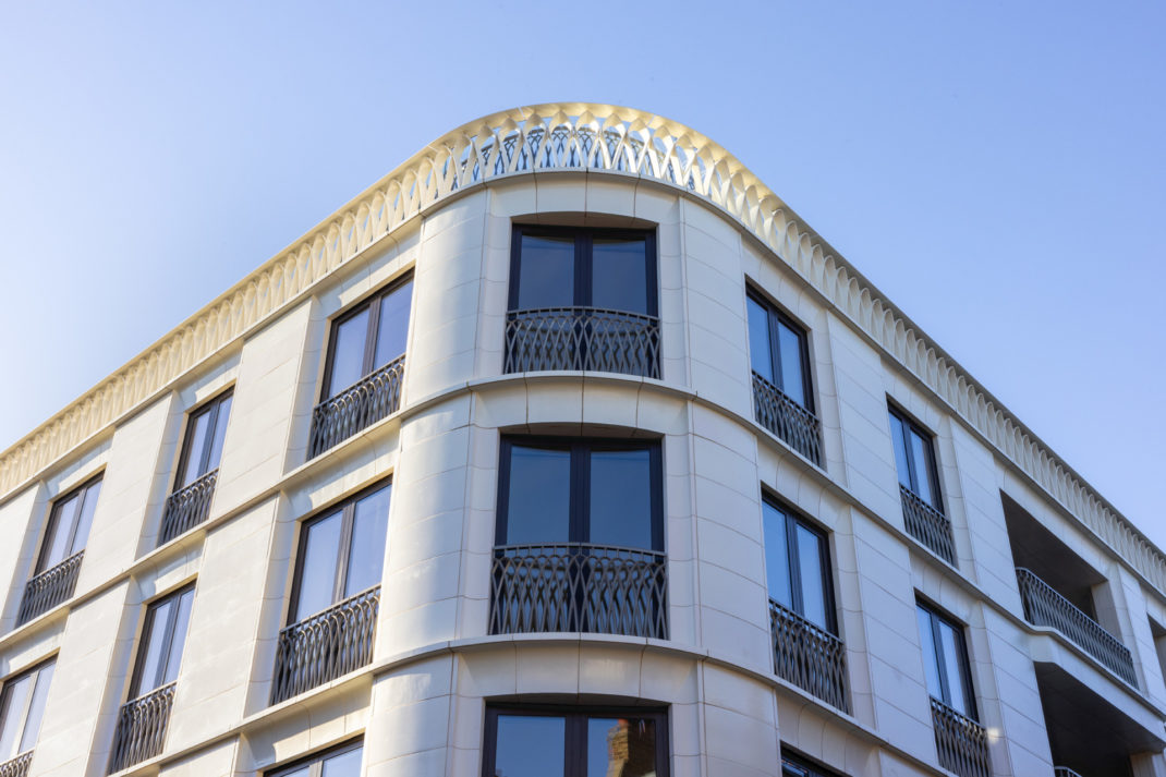 Glazed terracotta exterior of Marylebone Square