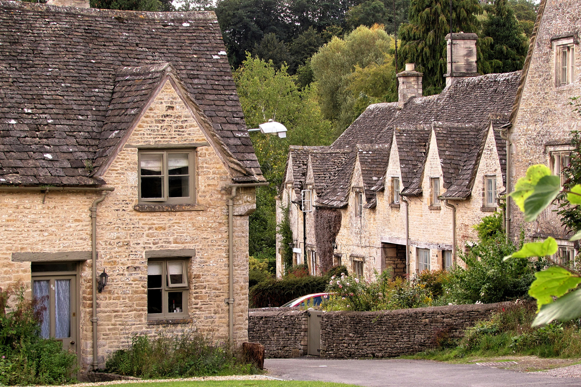 Cotswolds houses with hills in the background