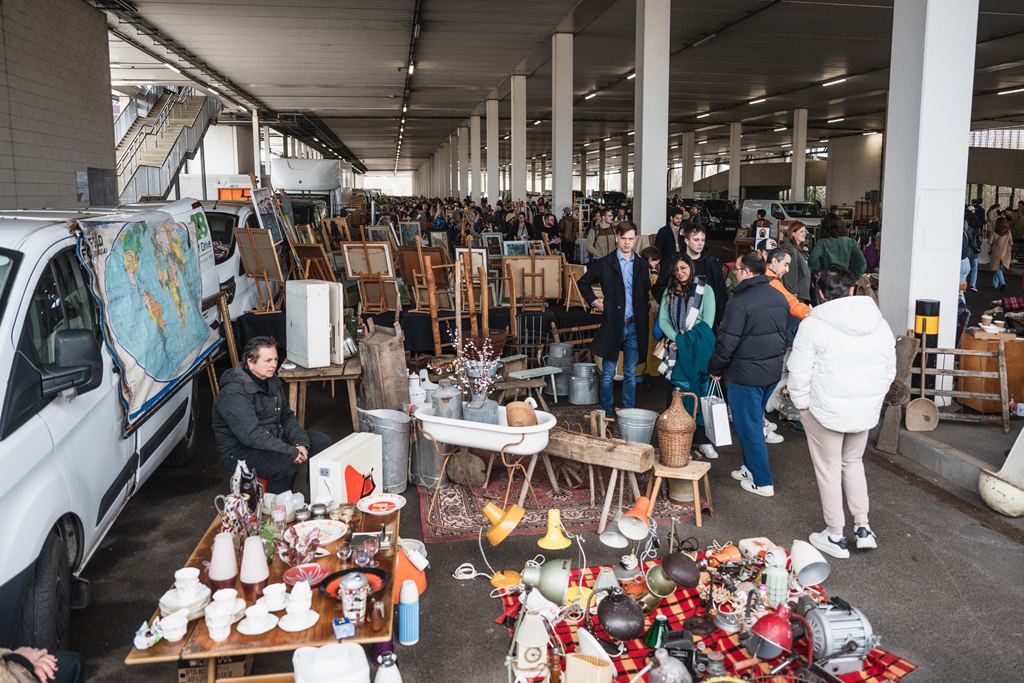 Giant London Flea Market