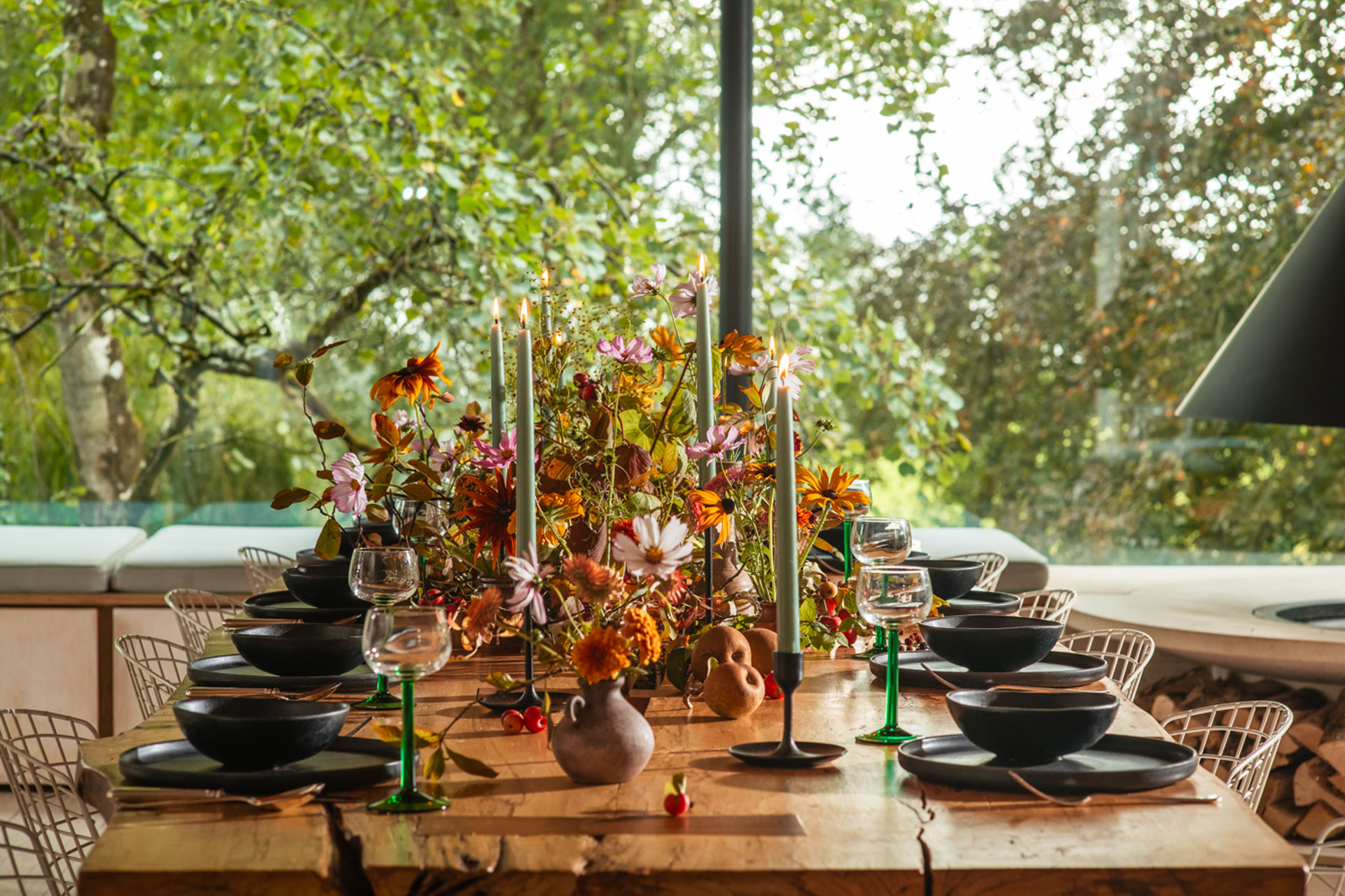 Spring Tablescaping Inspiration For The Perfect Easter Dinner