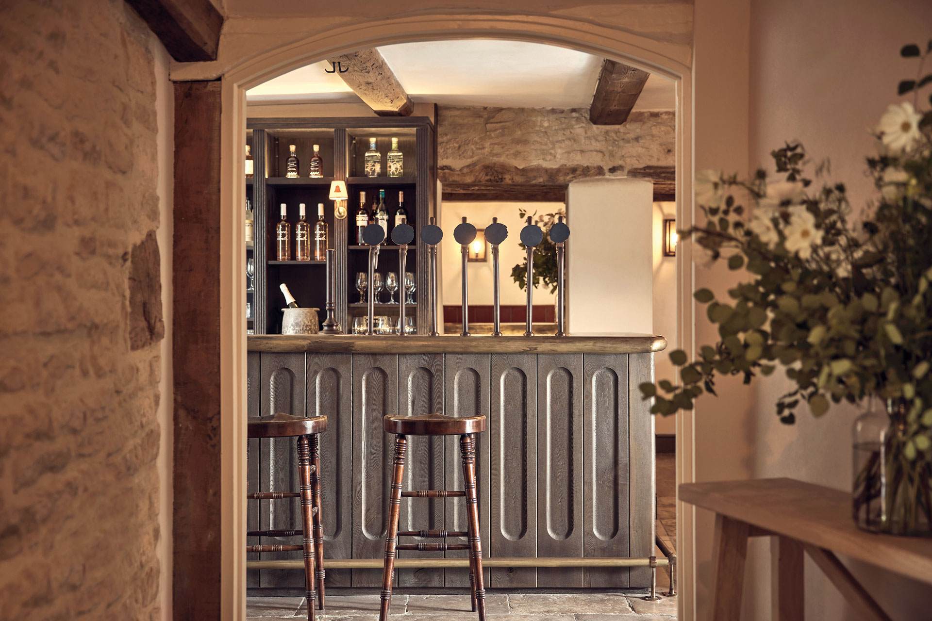 Bar at The Bell pub, Charlbury