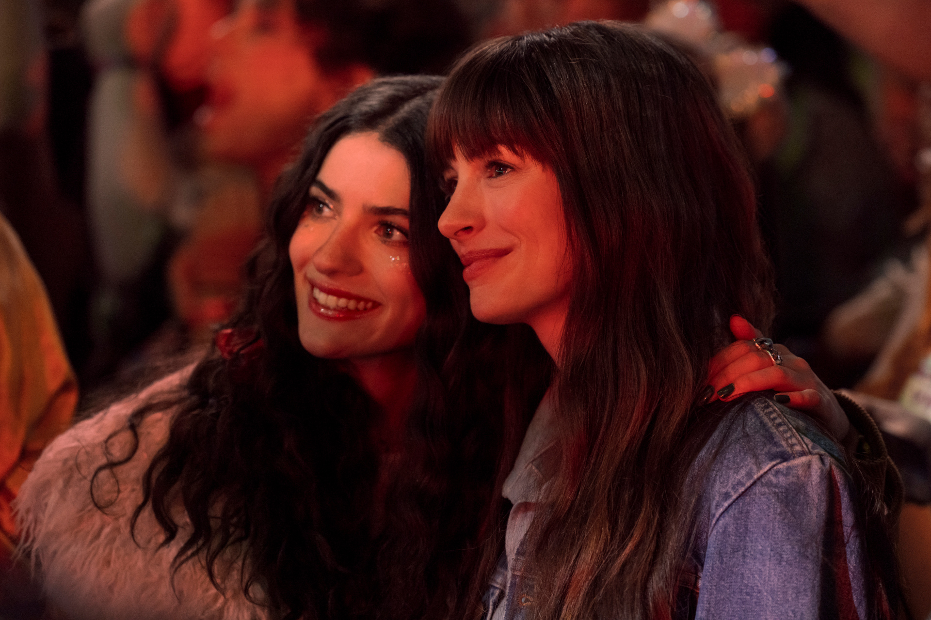 Anne Hathaway as 'Solène' and Ella Rubin as 'Izzy' star in THE IDEA OF YOU