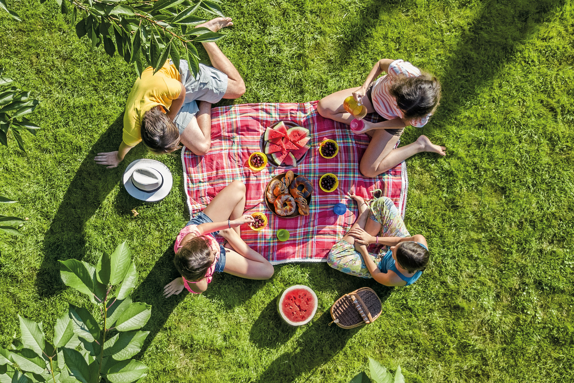 Nutritional Therapist Explains How To Pack The Perfect Picnic