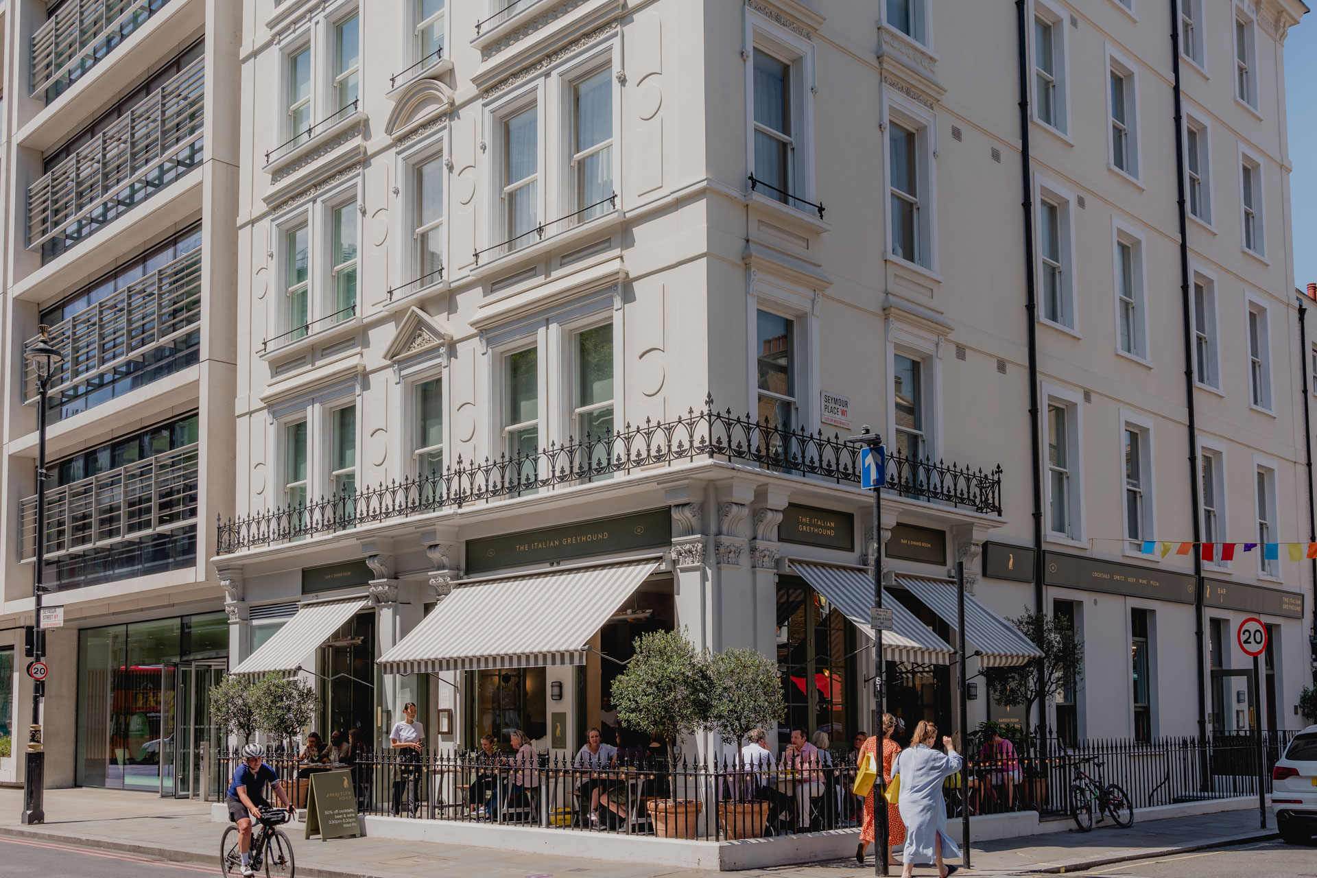 Exterior of The Italian Greyhound