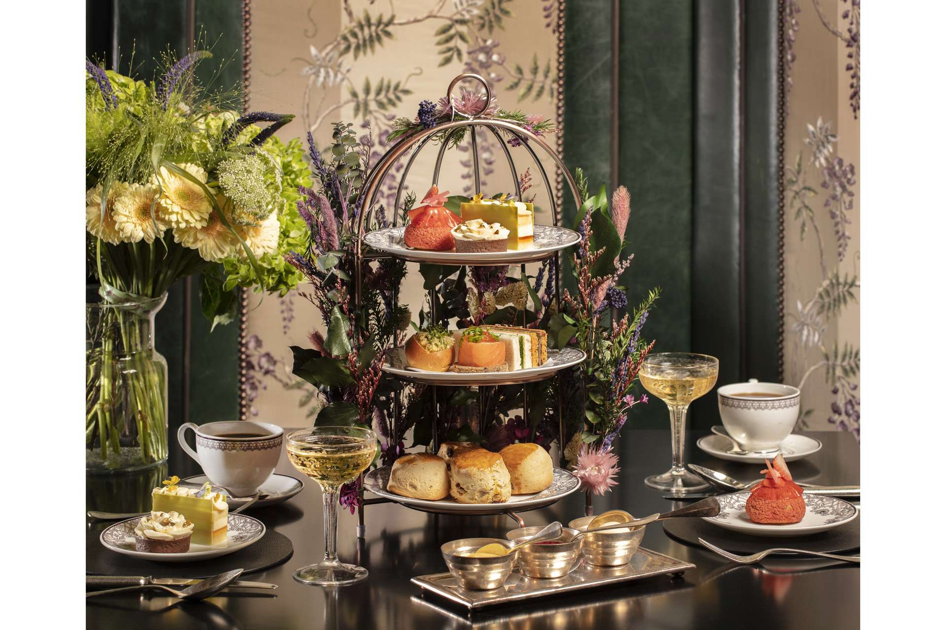 Afternoon tea at L'oscar