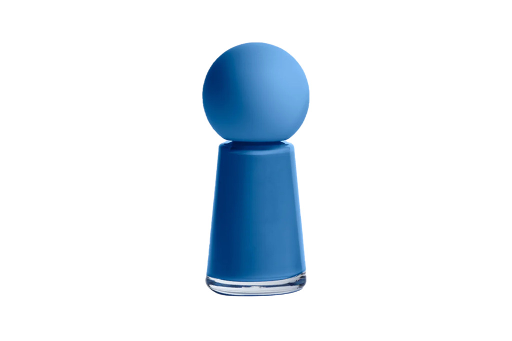 Blue varnish bottle