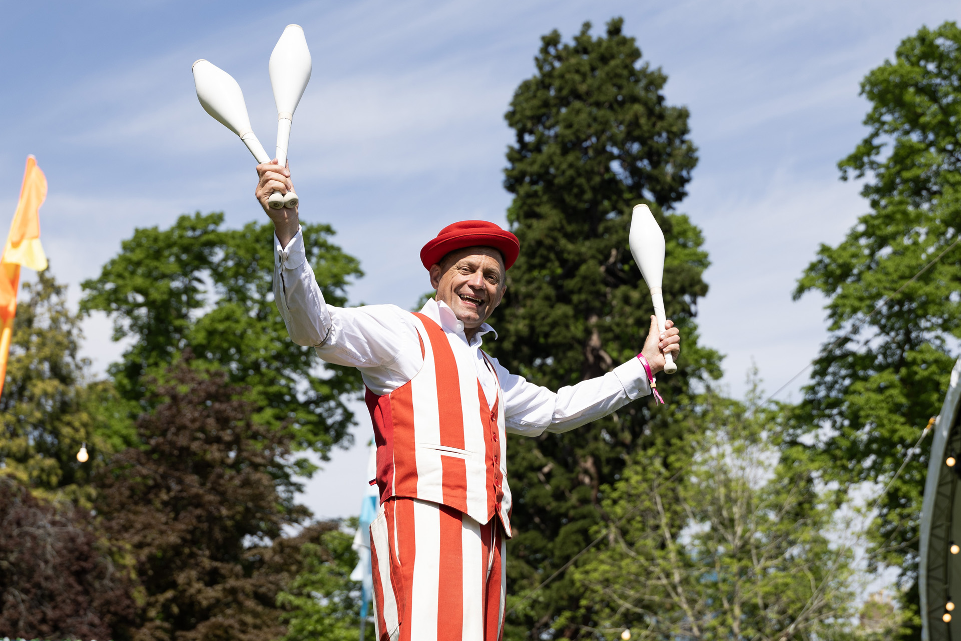 A juggler