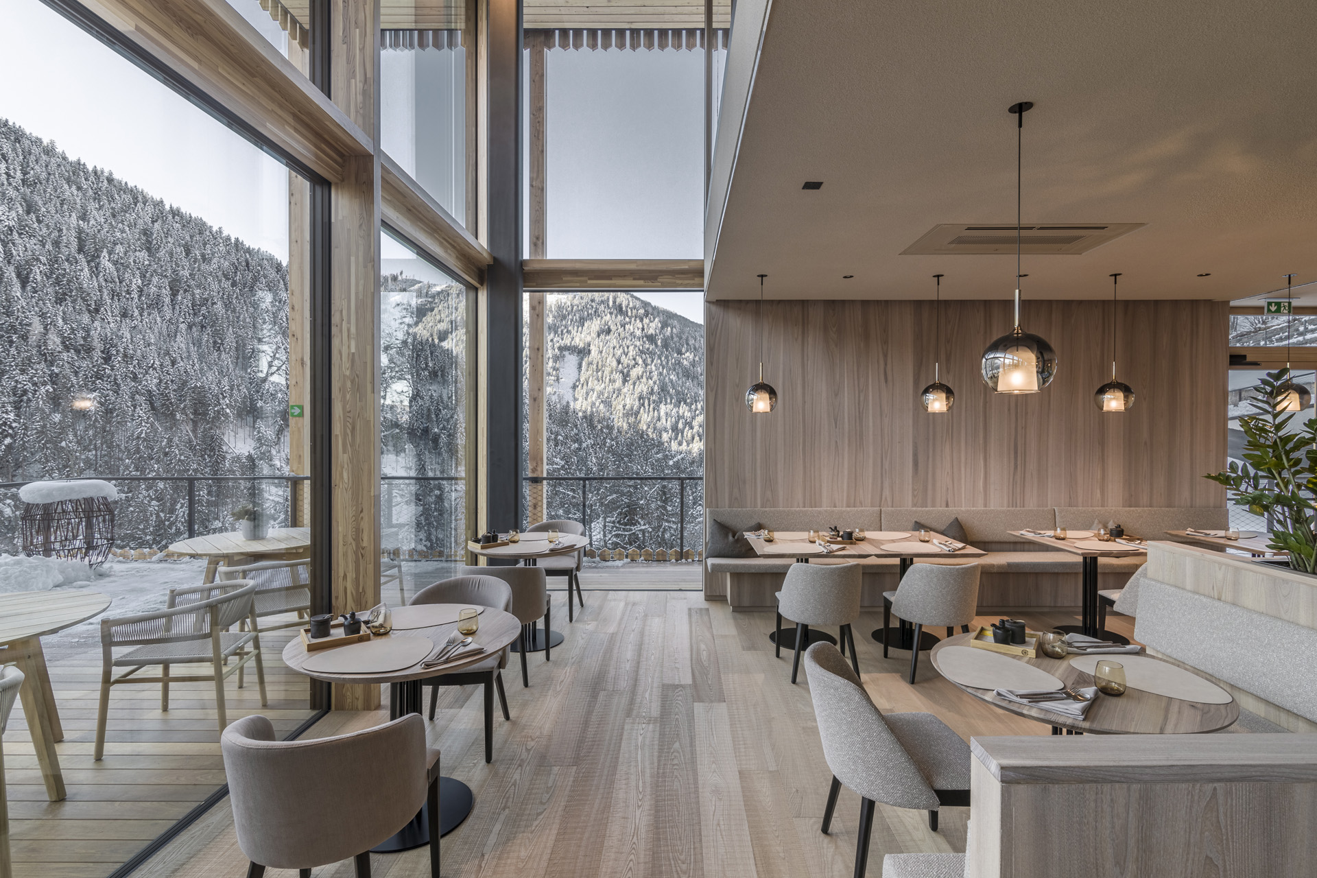 The restaurant with views over the Dolomites