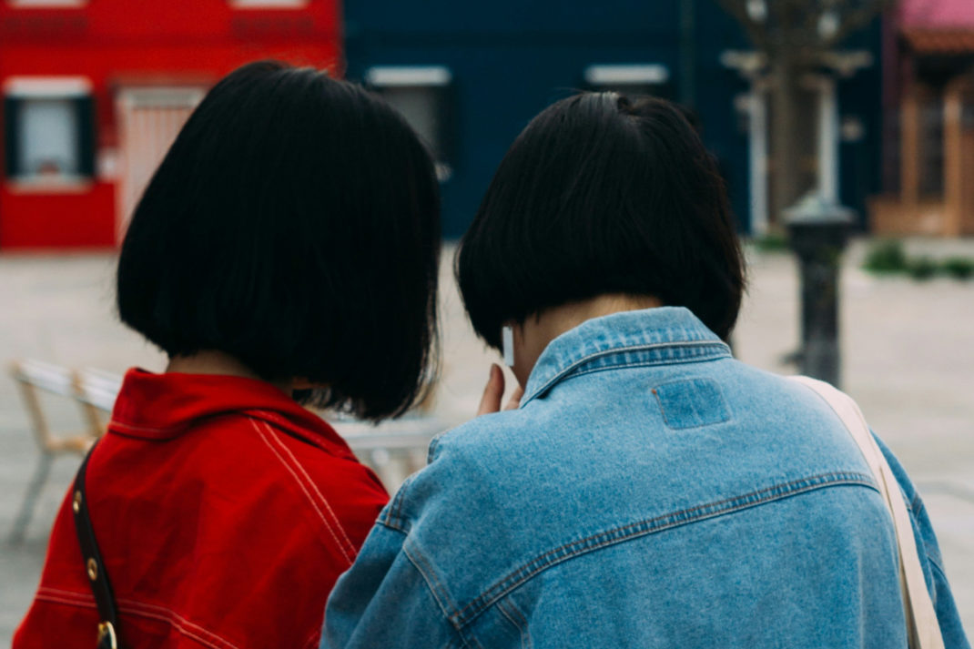 Two women with bob haircuts