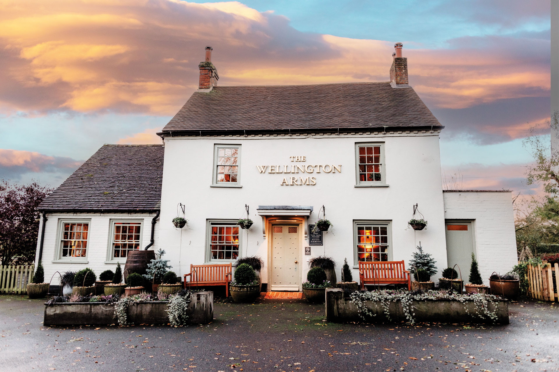 Exterior of the Wellington Arms, Hampshire