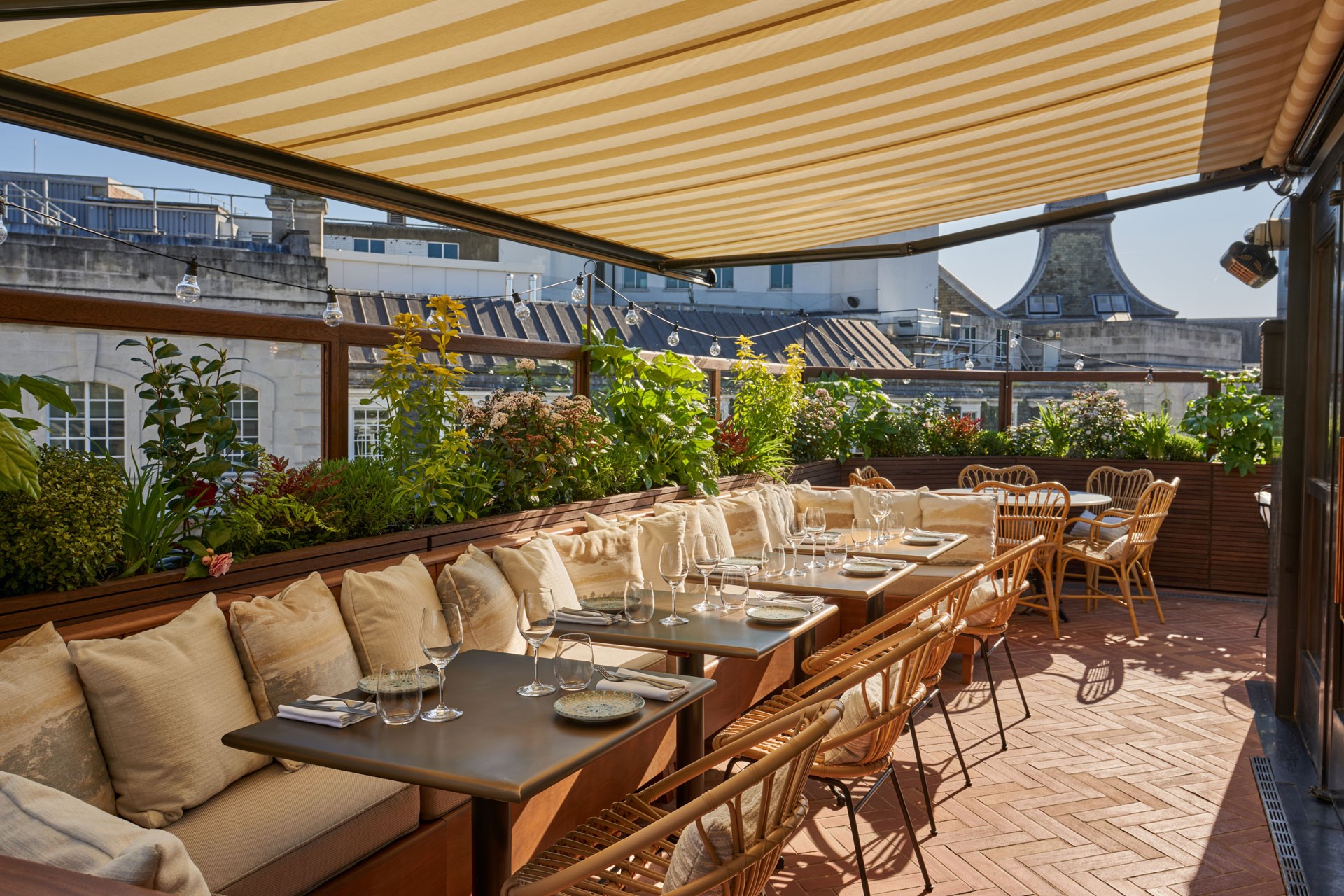 Members’ Club Restaurants You Can Visit Without Membership