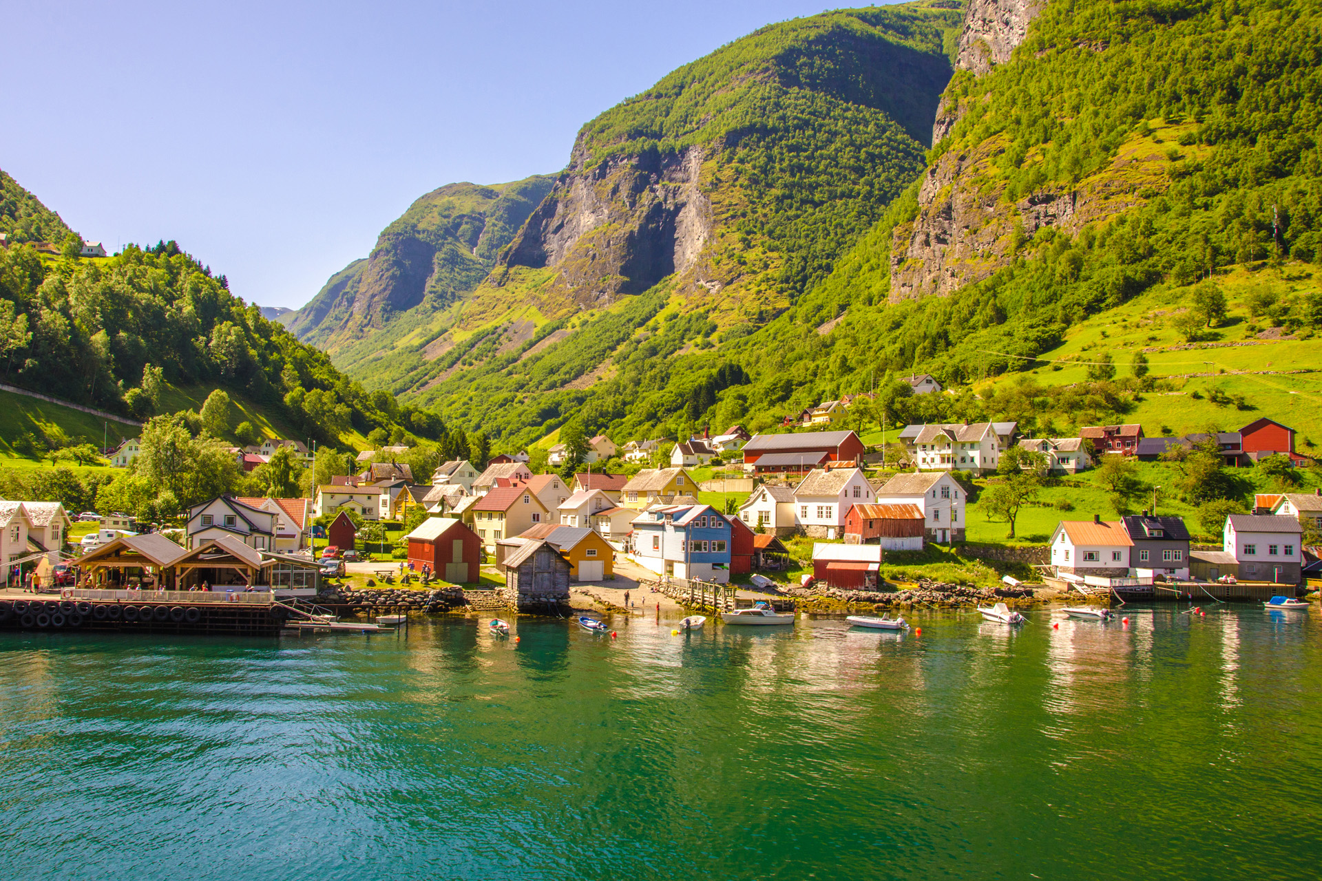 Fjords in Norway in the summer | summer holiday ideas