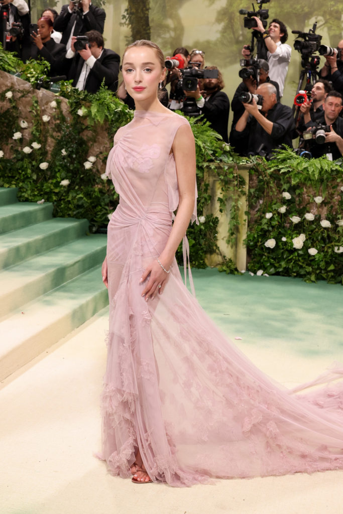 Phoebe Dynevor at the Met Gala 2024