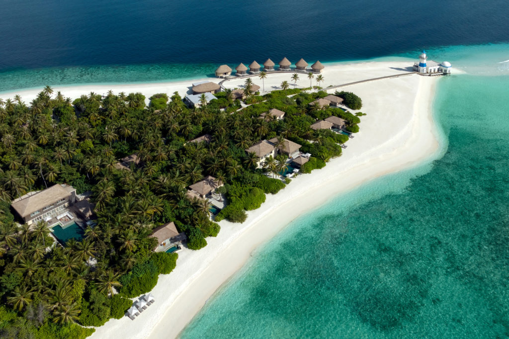 Aerial shot of the Intercontinental Maldives Maamunagau Resort
