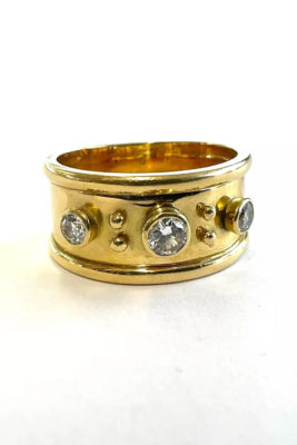 Gold ring