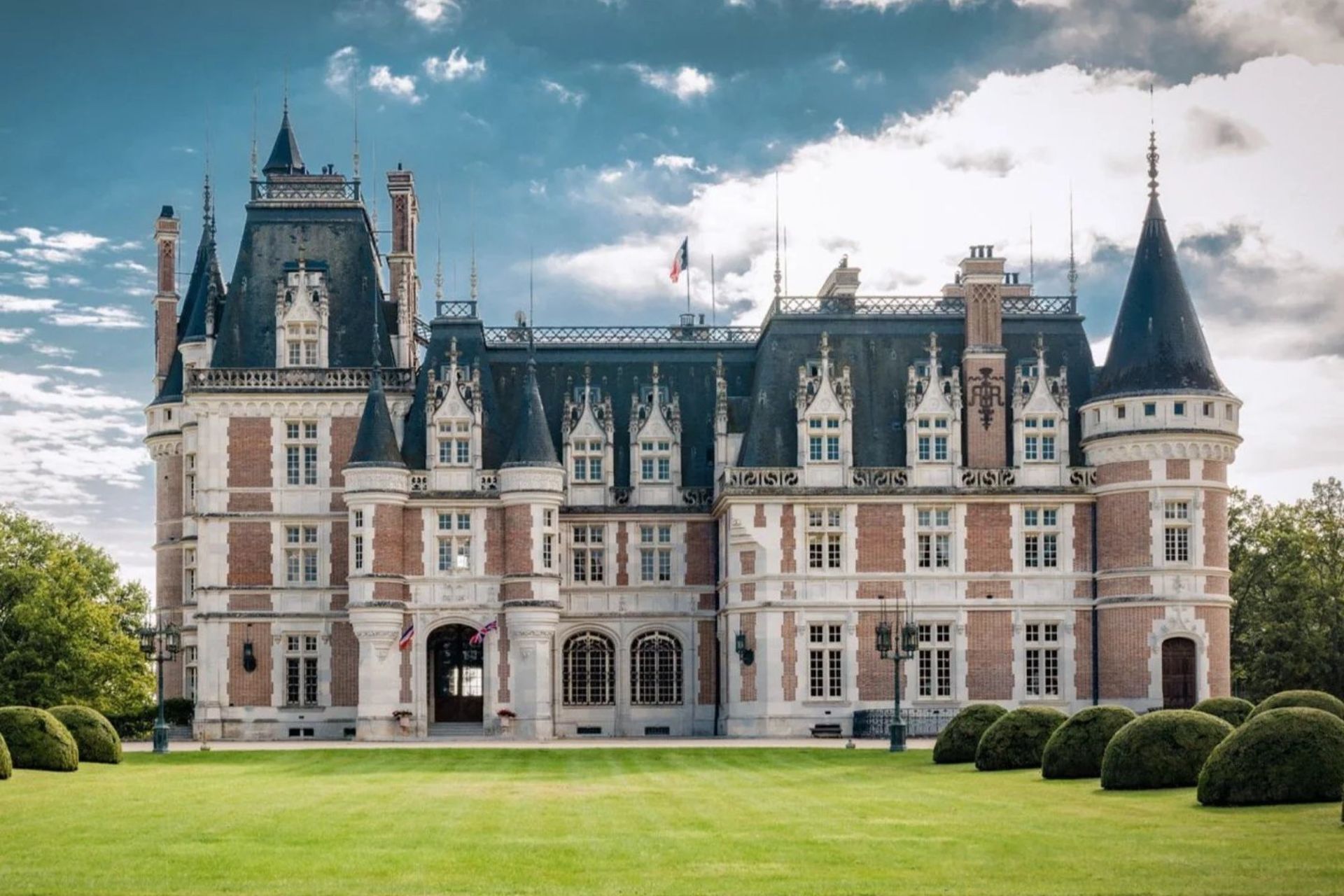 Look Inside… An 18th Century Château In Bourges, France