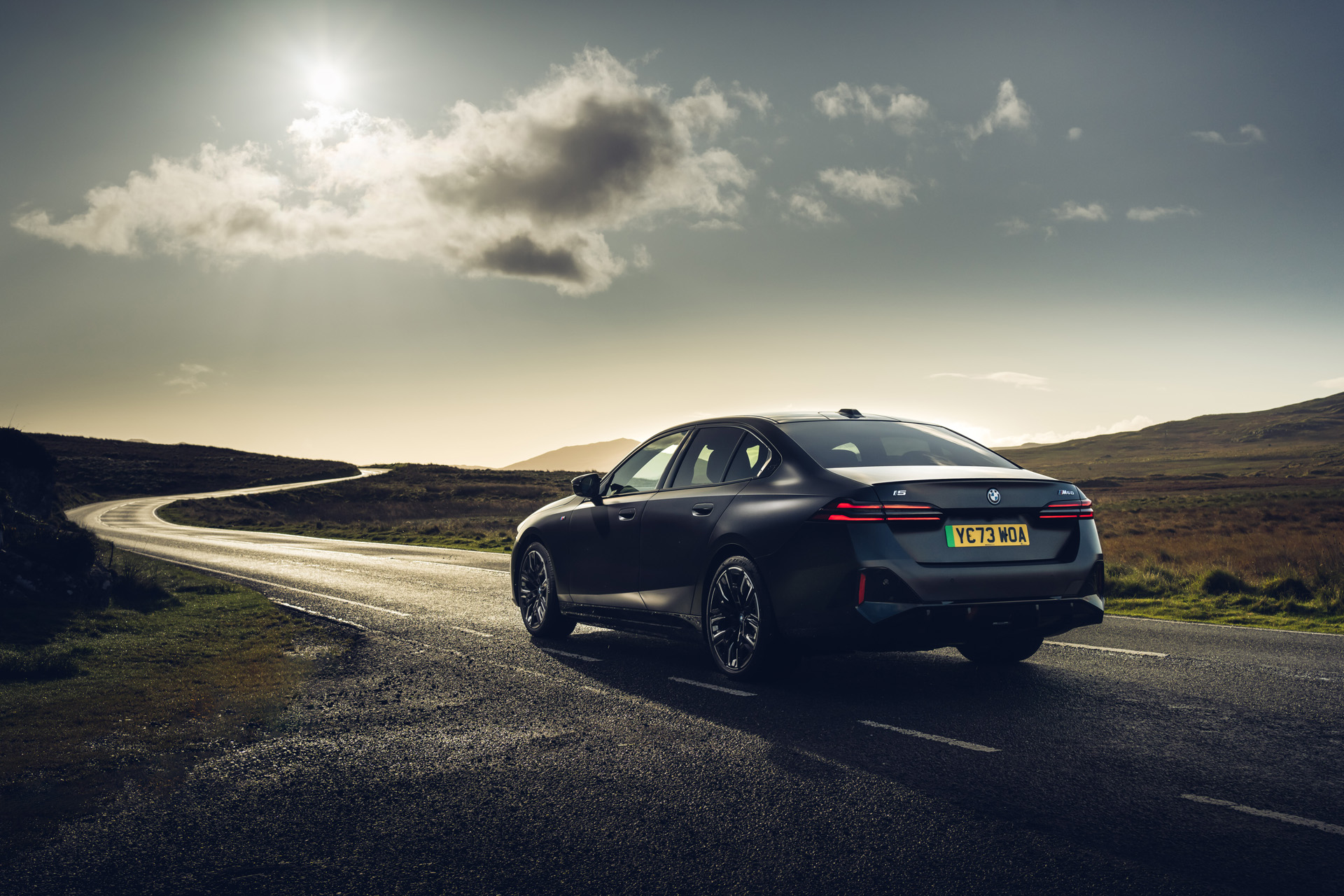 The BMW i5 M60x at dusk