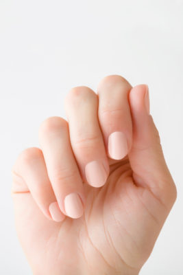 Chantilly nails