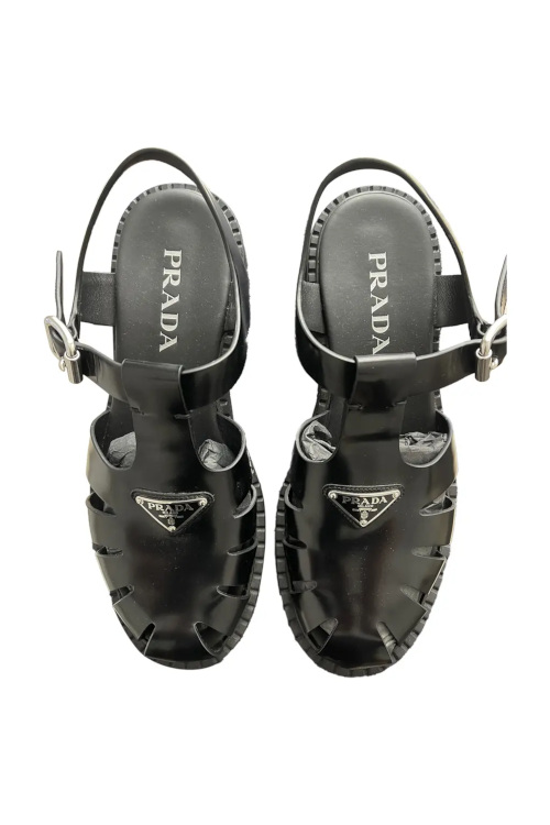 Black shoes