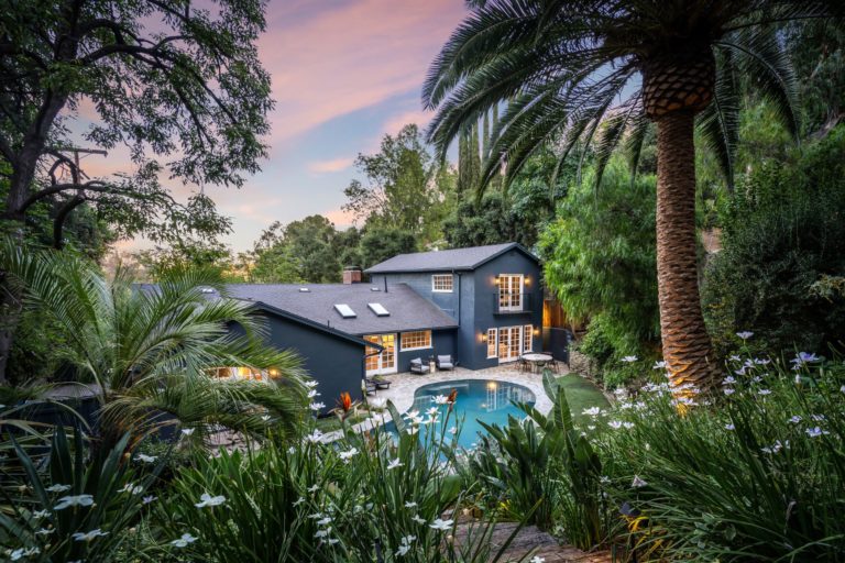 Yellowjackets Star Christina Ricci’s Home Has Just Hit The Market