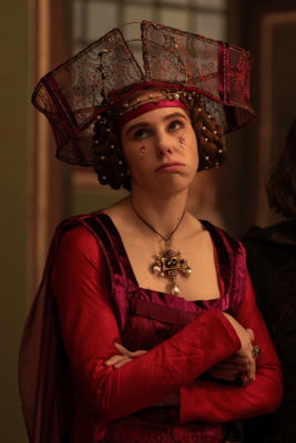 Zosia Mamet as Pampinea in Episode 102 of Decameron