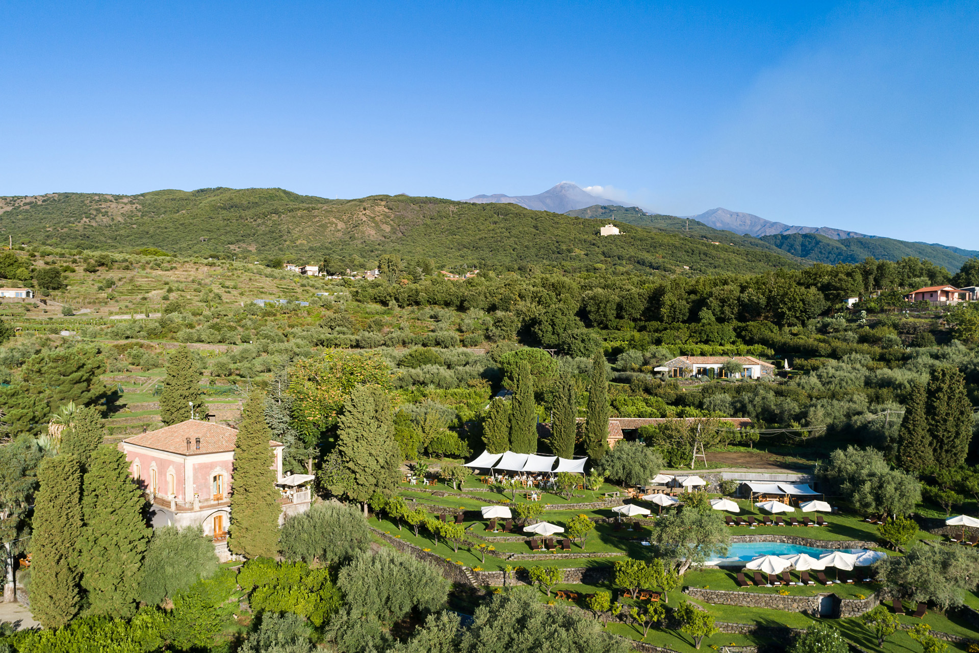 Monaci delle Terre Nere