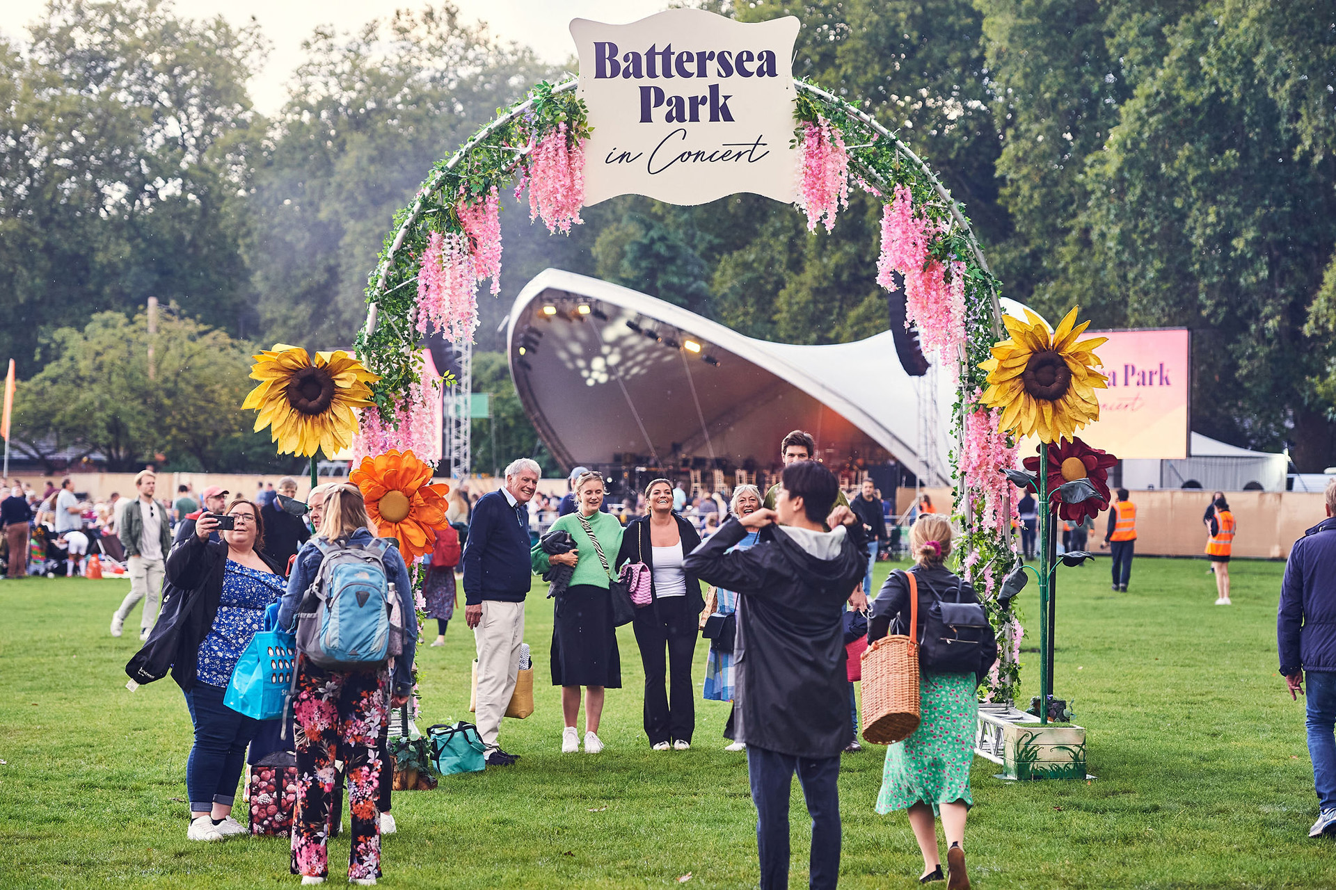BATTERSEA PARK IN CONCERT