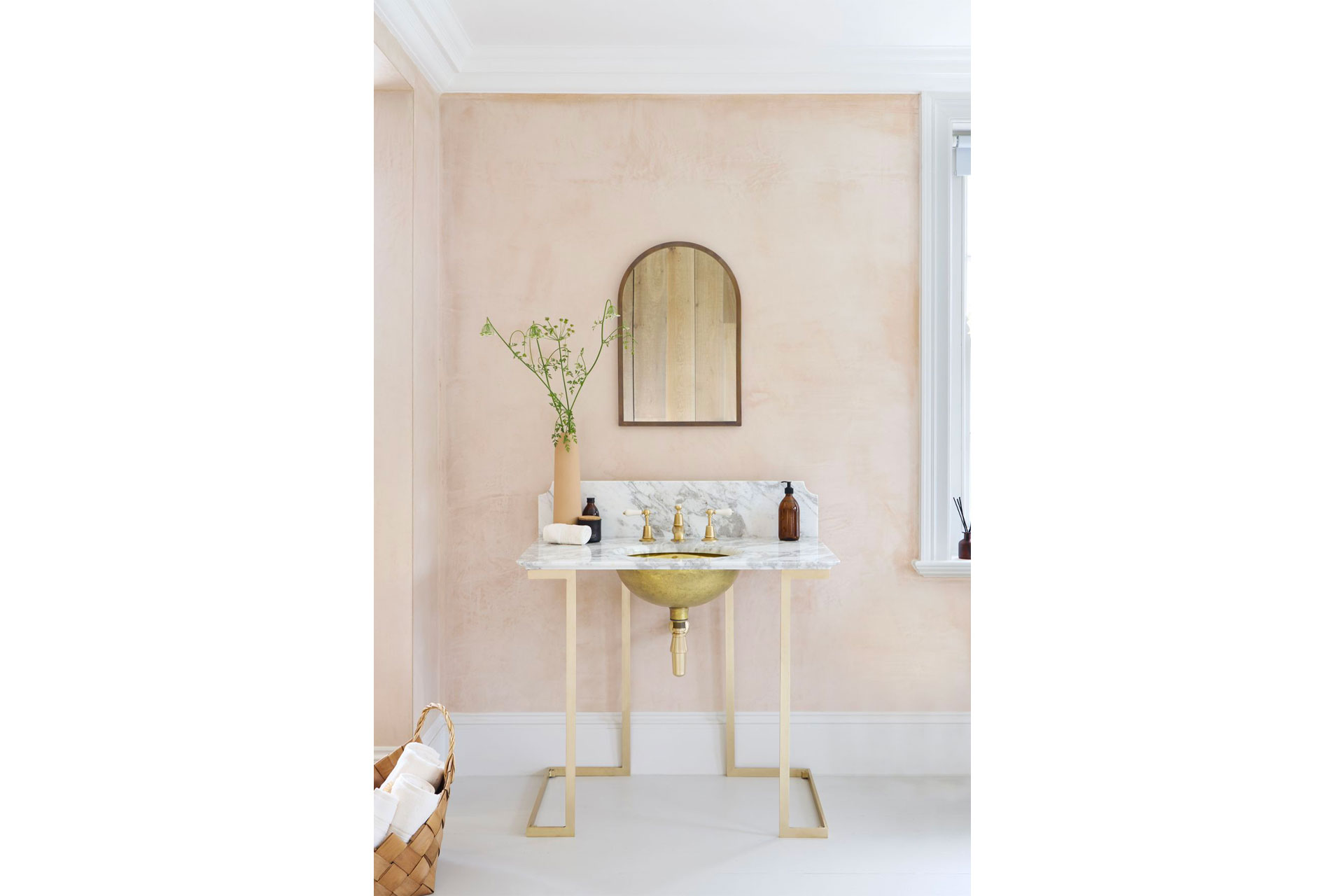 Catchpole & Rye's Charleston Washbasin