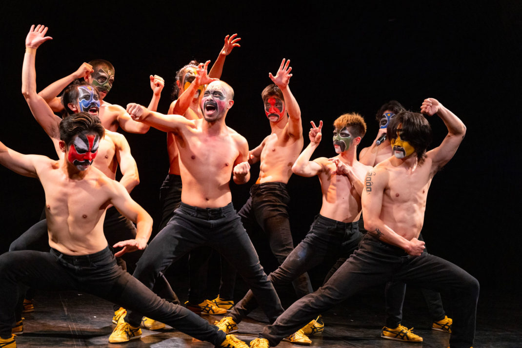 Production still from 'No Dragon No Lion' by Hong Kong dance troupe TS Crew