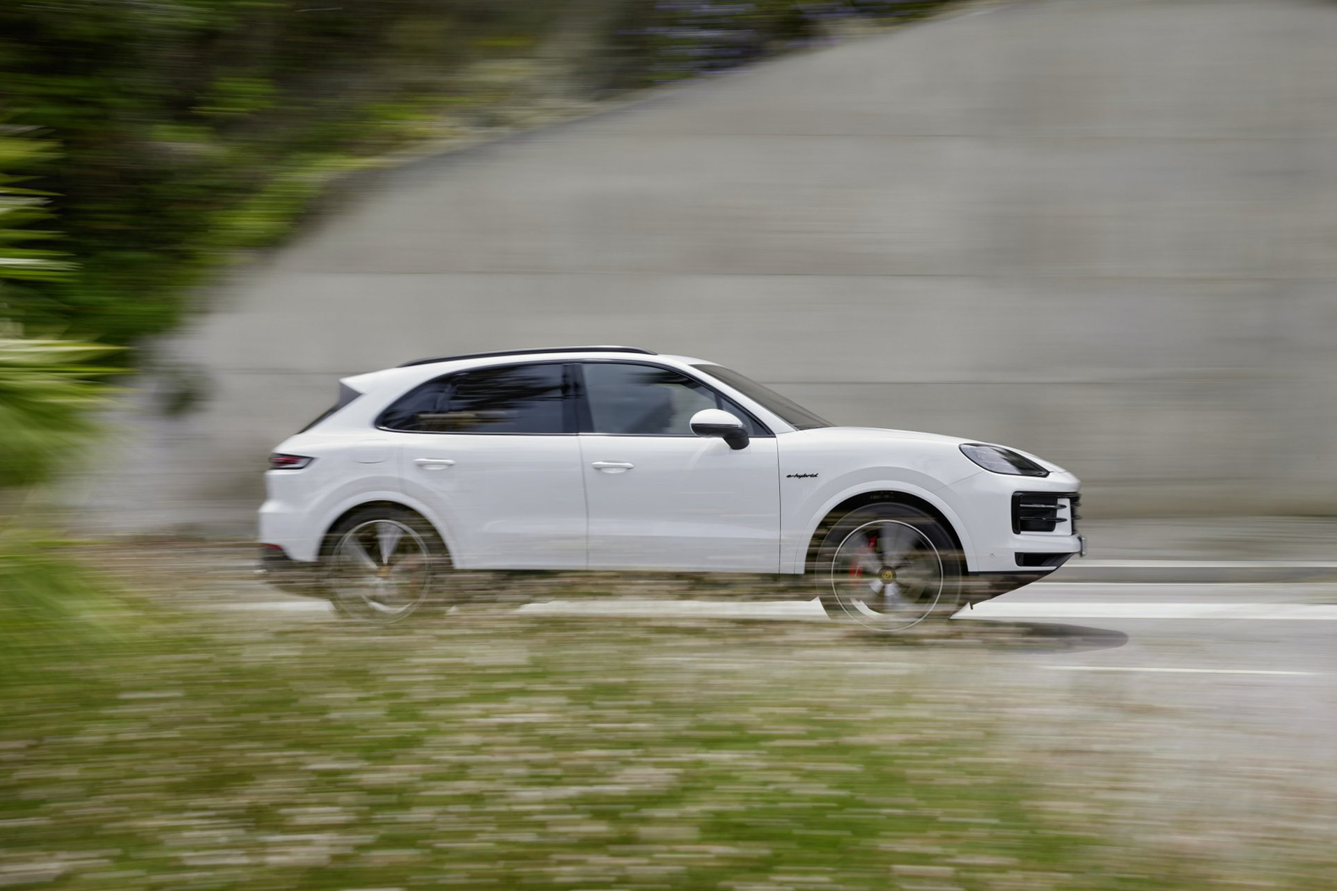 Porsche Cayenne Turbo E-Hybrid on the road