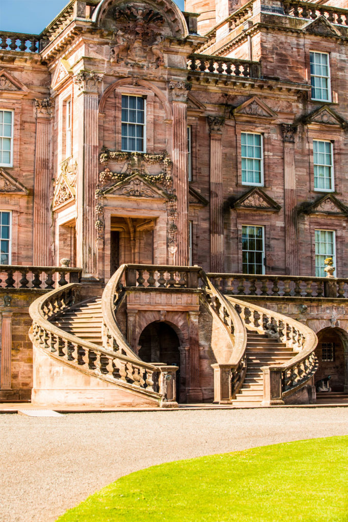 Drumlanrig Castle