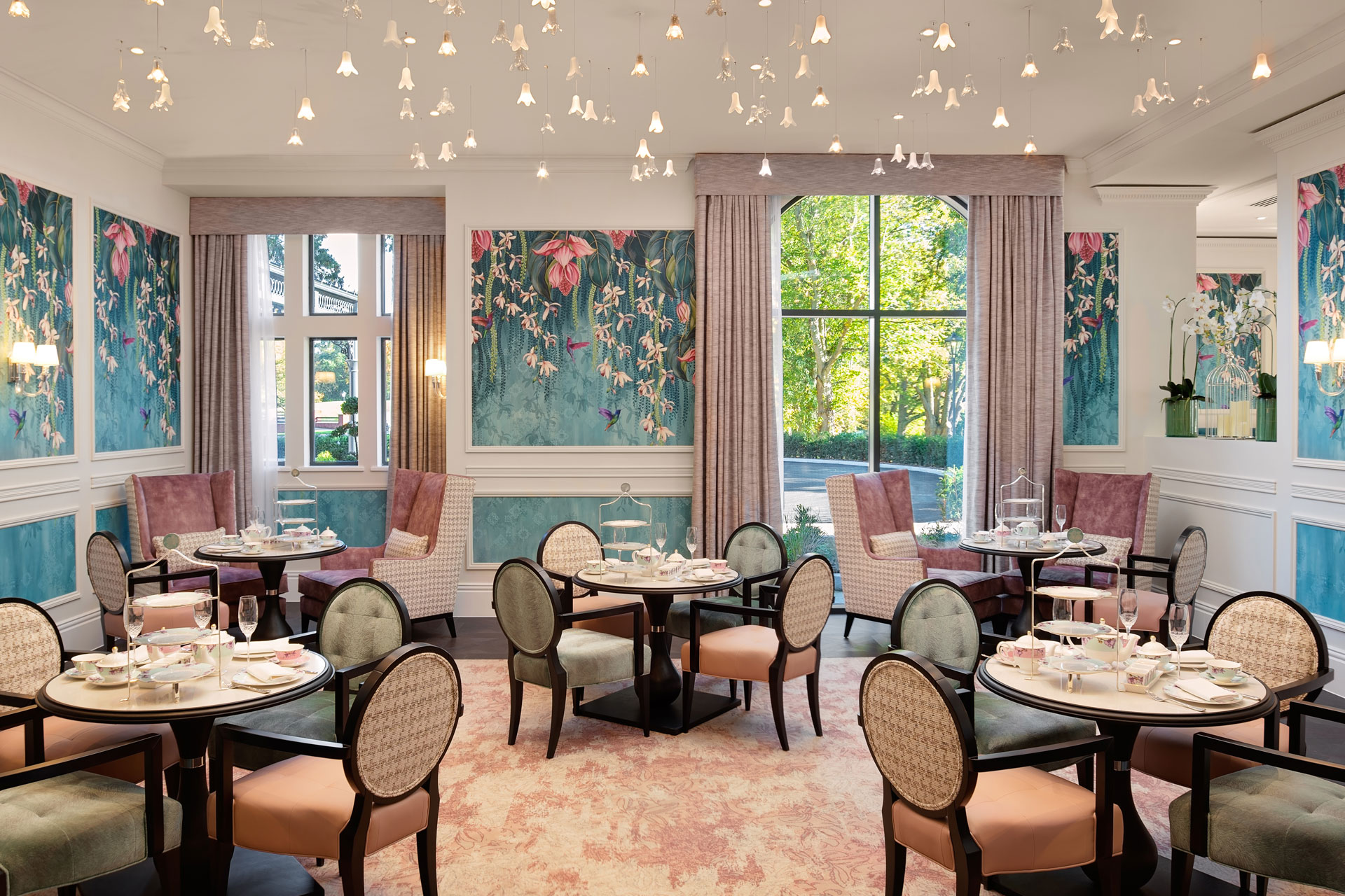 Tea room at Fairmont Windsor Park