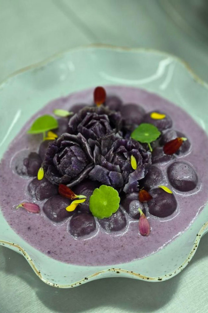 Bua Loy, a Thai dessert