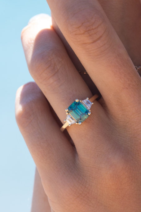 Green and gold diamond ring